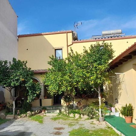 B&B Gli Archi Sinnai Bagian luar foto