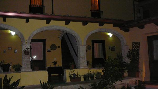 B&B Gli Archi Sinnai Bagian luar foto